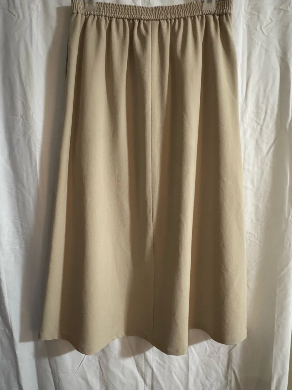 Classic Button-Front Tan Midi Skirt with‎ pockets! Size 10p